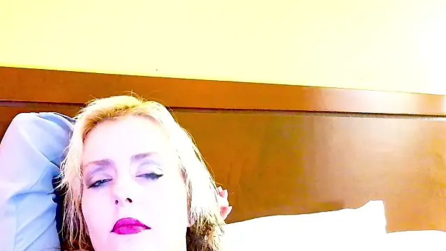 SkarlettRose96 online show from March 7, 2:02 pm