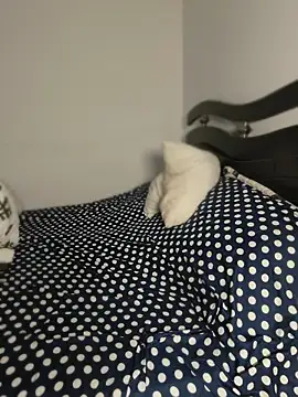 SweetFortuner online show from April 12, 8:28 am