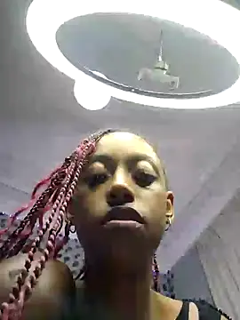 02Boitybaby online show from June 4, 6:45 pm