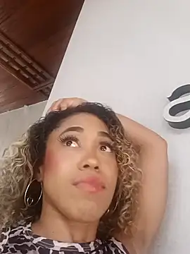 Lana-Gross online show from October 2, 5:18 pm