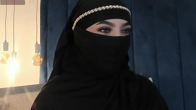  malih  online show from April 28, 1:15 pm