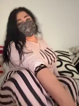 belquiis online show from April 9, 12:54 pm