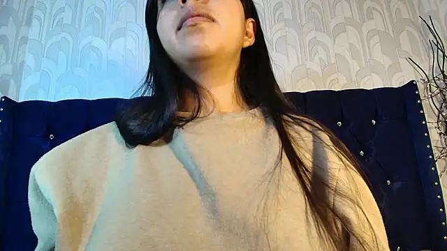 CarolineBrunx online show from January 14, 8:19 am