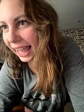 Yanacool007 online show from November 26, 9:10 am