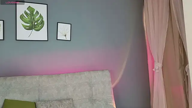 miaa lux online show from April 18, 1:24 pm