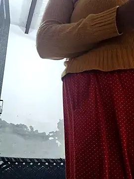 illay love online show from December 17, 3:54 am