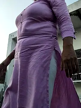 illay love online show from September 17, 12:25 pm