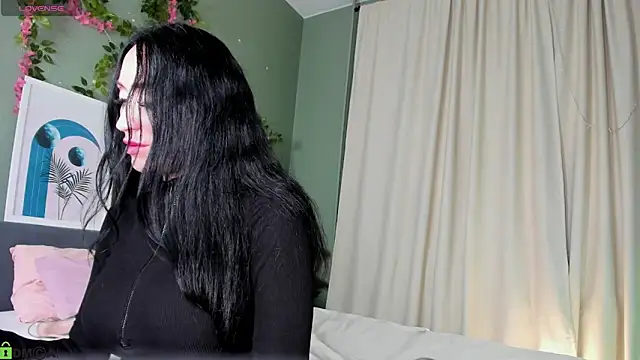 Margaret Clark  online show from April 18, 7:07 pm