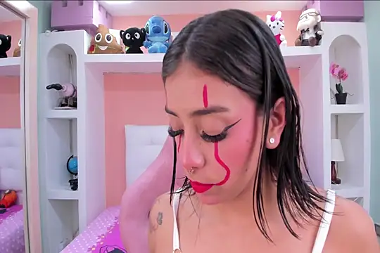 miss collins online show from November 22, 7:05 pm