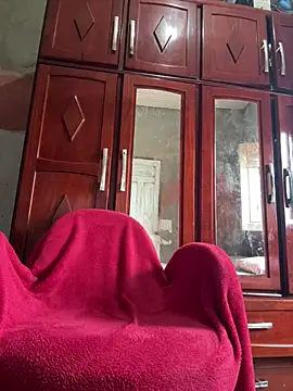 Jhullyfonseca online show from April 15, 8:53 pm