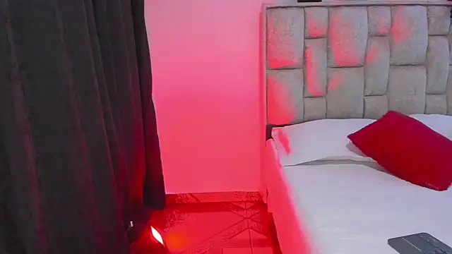 brianaGuzman online show from February 2, 7:57 pm