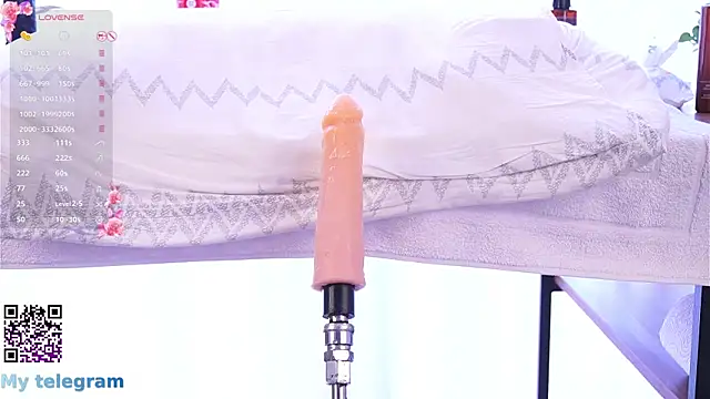 LynBardon online show from October 8, 7:35 am