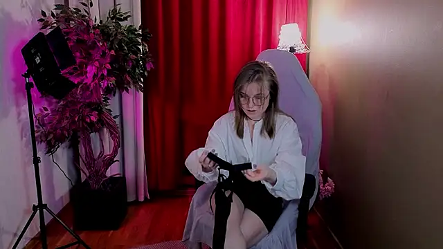 mary ton online show from March 1, 5:29 am