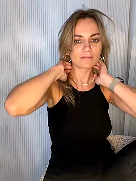 Milla  one online show from November 18, 2:40 pm