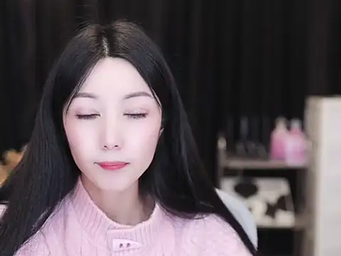 Nuyoah-77 online show from November 13, 5:12 pm