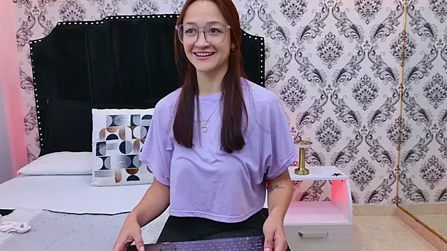 SaaraBrown online show from November 3, 12:20 pm