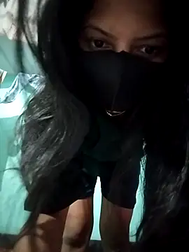 Hotty-Divya online show from April 8, 10:17 am