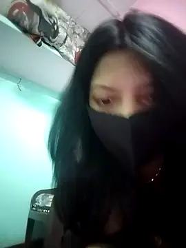 Hotty-Divya online show from April 18, 2:36 am