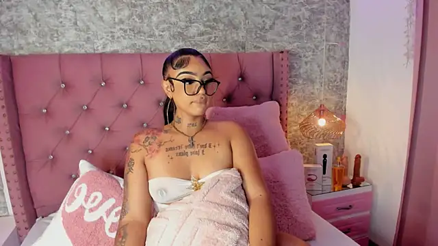 Mia Jansen online show from February 21, 1:56 pm