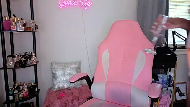 longislandprincess online show from June 16, 8:21 pm