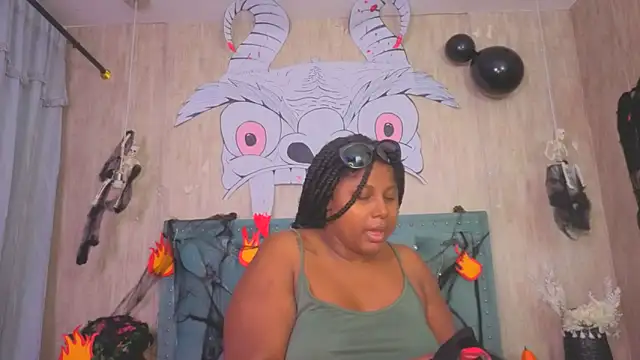 Alexa roussee online show from October 25, 1:52 pm