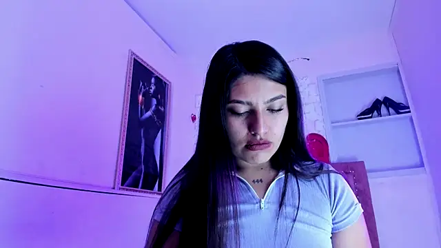 SarahStones online show from September 15, 9:06 am