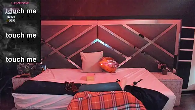 SexyNaf online show from September 27, 8:38 pm