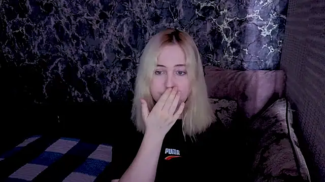 Kristy-Max online show from March 27, 8:53 pm