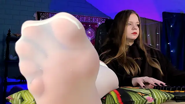 footfetish baby online show from January 31, 7:45 pm