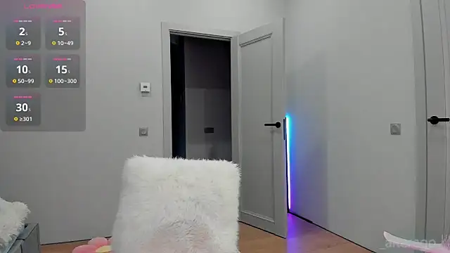  cometoseeme  online show from March 14, 4:08 pm