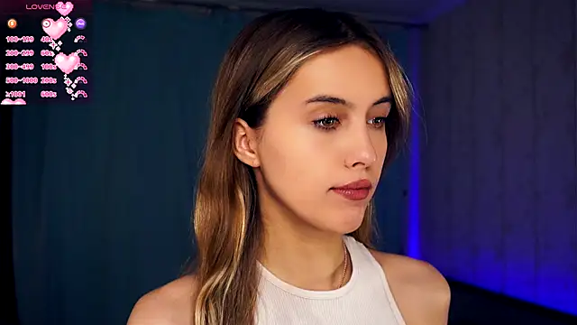 FannyHewson online show from November 4, 7:41 pm