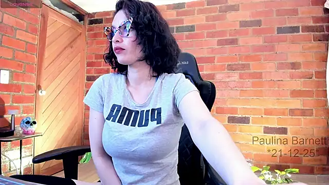 paulinabarnett- online show from December 22, 3:09 am