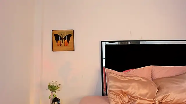 lilithTeen1  online show from November 14, 4:34 am