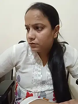 Simran-Kaur143 online show from July 14, 12:32 pm