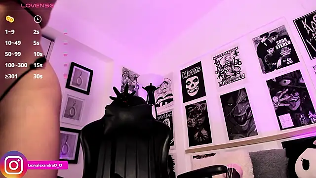 Lexyjoycce online show from January 14, 8:14 pm