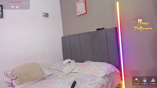 curvy jhacky online show from October 29, 5:23 am