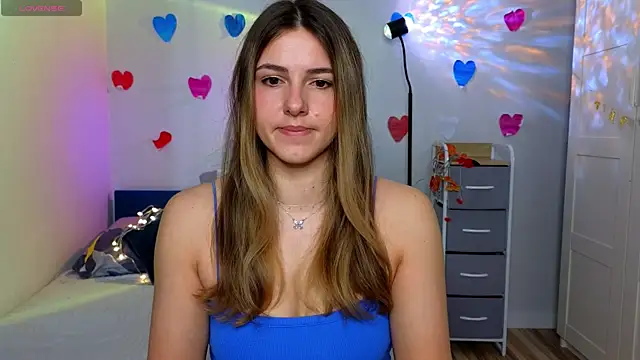 sophia euphoriaa online show from March 31, 9:31 am