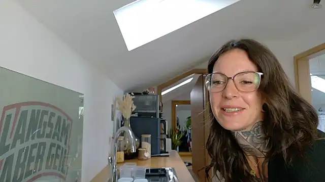BrownieyQueen online show from July 18, 7:22 am