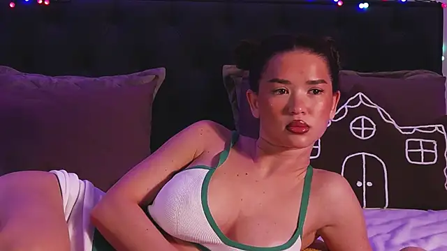 Denise Garciia online show from February 28, 1:54 pm