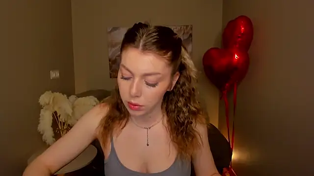 MollyMeltorr online show from February 12, 2:52 pm