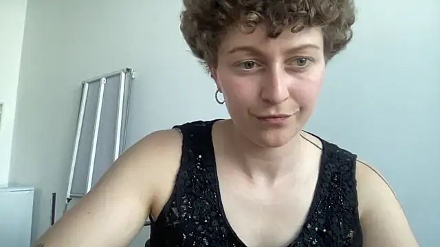 Belindafly online show from April 25, 1:52 pm