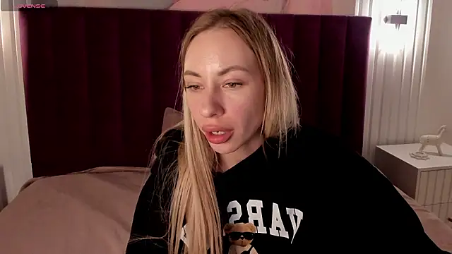 Diana Garrett online show from March 12, 9:01 am