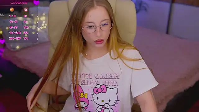 SilverrMoon online show from November 7, 4:01 pm