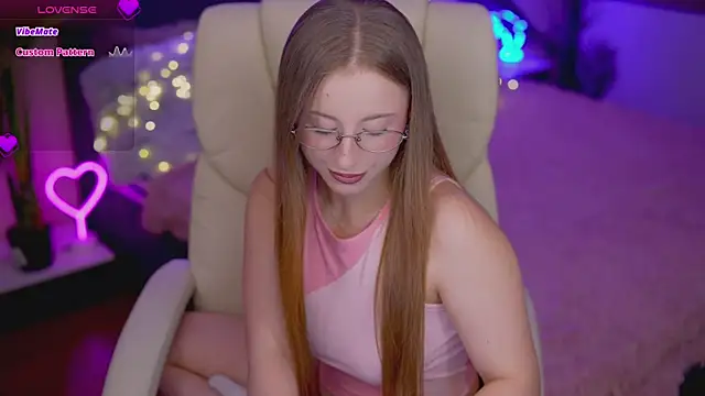 SilverrMoon online show from November 24, 7:16 pm