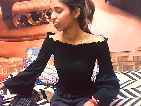 IndianSexySlender online show from October 6, 5:13 am