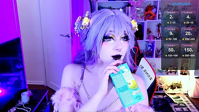 Aki  Ra online show from March 11, 10:45 pm