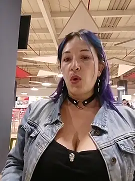 sophie banger online show from February 13, 12:12 am