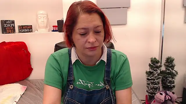 eva twiss online show from April 5, 12:48 pm