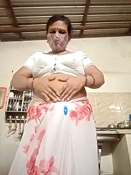 Snapshot of hotsangeetha chatting on September 20, 11:19 am hotsangeetha online show from September 20, 11:19 am