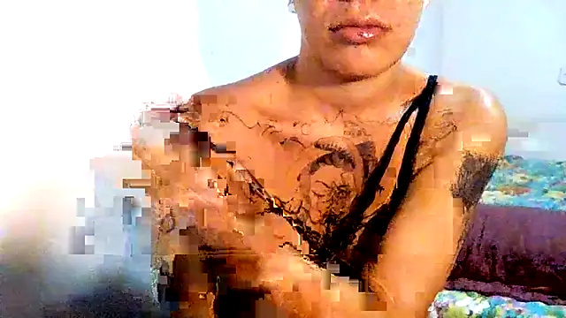 Submersidollx online show from April 15, 1:44 pm